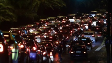 Ξαφνικό πρόβλημα με δύο εκατομμύρια αυτοκίνητα στην Ελλάδα