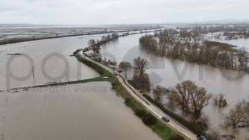 Έβρος: Πλημμύρισαν 60.000 στρέμματα στο Σουφλί, έσπασαν αναχώματα σε Κορνοφωλιά και Αμόριο 