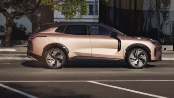 9+1 αυτοκίνητα με κορυφαία αυτονομία για μεγάλα ταξίδια