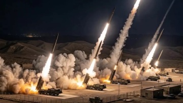 Ο Τράμπ βομβαρδίζει και οι Ελληνες RAC τρέμουν