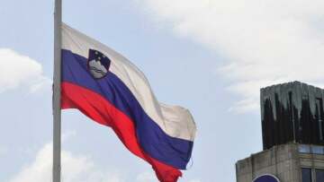 Εκλογικό θρίλερ στη Σλοβενία: Ο φιλελεύθερος Γκολόμπ απέναντι τον φιλοτραμπικό Γιάνσα 