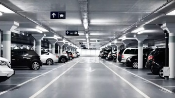  H λύση στο πρόβλημα στάθμευσης είναι τα σούπερ μάρκετ;