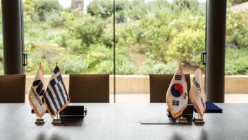 M/MARITIME: Είσοδος και στα feeder containerships με νεότευκτα από την HHI