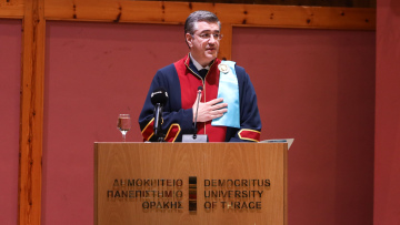 Επίτιμος διδάκτορας του Δημοκριτείου Πανεπιστημίου Θράκης ο Ευρωπαίος Επίτροπος Απόστολος Τζιτζικώστας