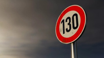 Τέλος στα όρια των 130 χλμ./ώρα; Τι έρχεται
