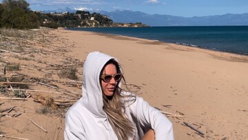 «Όπου και να πάω, πάντα θα επιστρέφω εκεί»: Το Βασιλίτσι Μεσσηνίας της ηθοποιού Ηλιάνας Γαϊτάνη