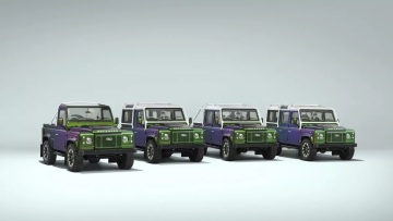 Μία τετράδα Land Rover Defender V8 για έναν αγοραστή
