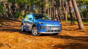 Δοικιμάζουμε το νέο Volkswagen T-Roc 1.5 eTSI - Πόσο κοστίζει;
