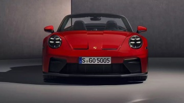Πόσες Porsche έχουν πουληθεί στην Ελλάδα φέτος