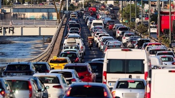 Ποιοι πρέπει να παραδώσουν το δίπλωμα οδήγησης μέσα στο 2026