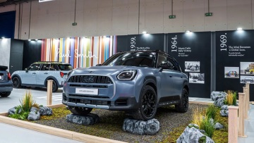 Ηρθε χθες το βράδυ το πιο απίθανο MINI - Που θα το δείτε;