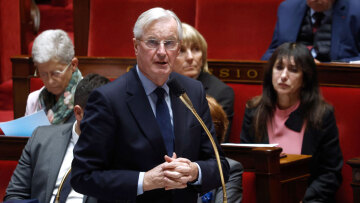 Μπαρνιέ: Πιθανόν να μην υπάρξει πρόταση μομφής, η ευθύνη είναι τώρα στους βουλευτές