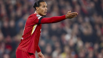 Δεν μάσησε τα λόγια του για την ρατσιστική επίθεση στον Σεμένιο ο Φαν Ντάικ: «Είναι ντροπιαστικό, ο ρατσισμός δεν έχει θέση στον κόσμο μας»