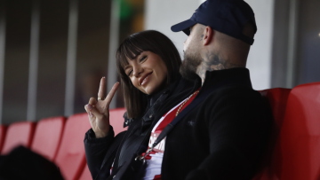 Μαριγκόνα: Στο Καραϊσκάκη με τον σύντροφό της για το Ολυμπιακός - Καλλιθέα - Φωτογραφίες