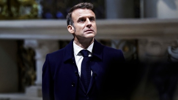 Γαλλία: Κρίσιμες ώρες για τη νέα κυβέρνηση - Με Σοσιαλιστές και Ρεπουμπλικανούς συναντάται ο Μακρόν 