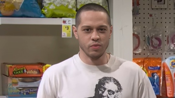 Πιτ Ντέιβιντσον: Αποκάλυψε τον μισθό που έπαιρνε στο Saturday Night Live