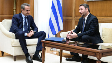 Κυριάκος Μητσοτάκης - Νίκος Ανδρουλάκης: Ο πάγος «έσπασε», η συναίνεση θα δοκιμαστεί στην πράξη - Ορόσημο η Προεδρία της Δημοκρατίας