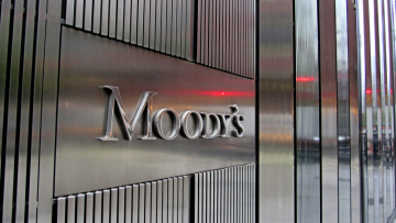 Moody's: Η πτώση Μπαρνιέ «μειώνει την πιθανότητα σταθεροποίησης των δημόσιων οικονομικών» της Γαλλίας