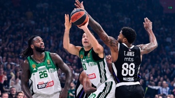 Euroleague: Απομακρύνθηκε από την τετράδα ο Παναθηναϊκός, ανέβηκαν μετά τα «διπλά» Φενέρ και Μπαρτσελόνα - Δείτε βίντεο