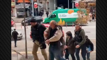 Θεσσαλονίκη: Στον εισαγγελέα οι τρεις συλληφθέντες της εγκληματικής συμμορίας με τους πλαστούς πίνακες