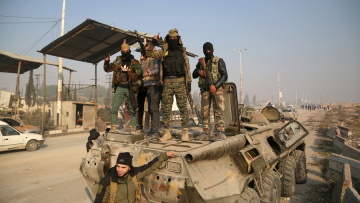 Έχασε και τέταρτη πόλη ο Άσαντ - Το Συριακό Παρατηρητήριο επιβεβαίωσε ότι οι αντάρτες μπήκαν στη Χομς