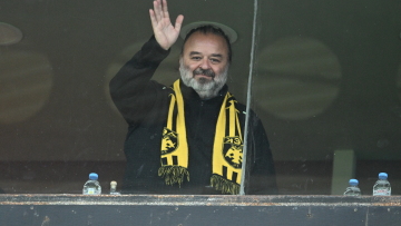 Ηλιόπουλος: Η βρωμιά δεν κρατάει πολύ γιατί την ξεβράζει το σύστημα