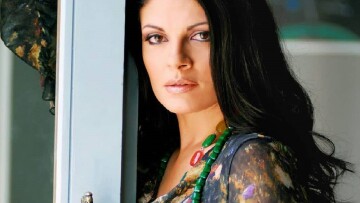 Τάνια Τρύπη: Στον πρώτο μου γάμο δεν πέρασα καλά, ήταν πολύ δύσκολη η κατάσταση