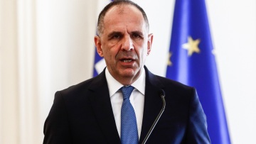 Τηλεφωνική επικοινωνία Γεραπετρίτη με τον Πατριάρχη Αντιοχείας