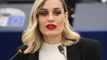 Μελέτη υπέρ ΛΟΑΤΚΙ: «Όχι» στη ρητορική μίσους και τον αποκλεισμό