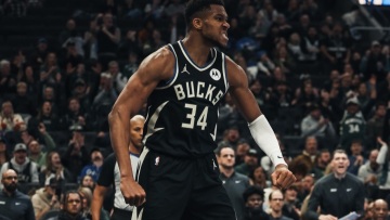 Γιάννης Αντετοκούνμπο: «Υπέγραψε» τη νίκη επί των Μάτζικ και έστειλε ξανά το Μιλγουόκι στο Final Four του Κυπέλλου του ΝΒΑ