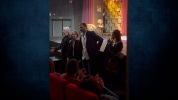 Ληναίος - Φωτίου: Τώρα θέλουν να αρχίσουν να βγαίνουν κάθε εβδομάδα, γράφει η κόρη τους μετά την παράσταση του Ιορδανίδη και της Ματίκα