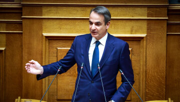 Προϋπολογισμός στη Βουλή: Τα βλέμματα στα μέτρα Μητσοτάκη για τις τράπεζες, την κόντρα ΠΑΣΟΚ-ΣΥΡΙΖΑ και τις αμυντικές δαπάνες