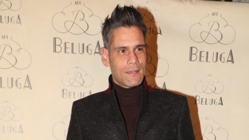 Δημήτρης Ουγγαρέζος για την απώλεια των γονιών του: Τις πρώτες μέρες βρήκα τον εαυτό μου να χάνεται στο αλκοόλ