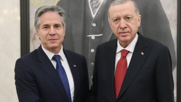 Συνάντηση Μπλίνκεν - Ερντογάν στο αεροδρόμιο της Άγκυρας