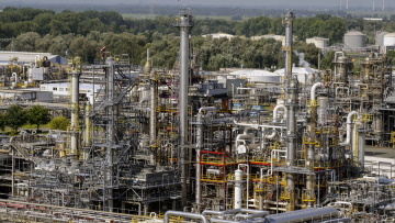 Γερμανία: Κύμα απολύσεων και στη χημική βιομηχανία