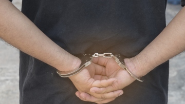 Μαρούσι: 14χρονος κυκλοφορούσε με αεροβόλο όπλο και μαχαίρι «πεταλούδα»