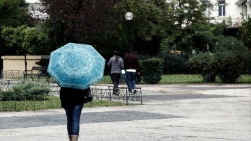 Καιρός - Meteo: Αλλαγή σκηνικού με βροχές, καταιγίδες και πτώση της θερμοκρασίας