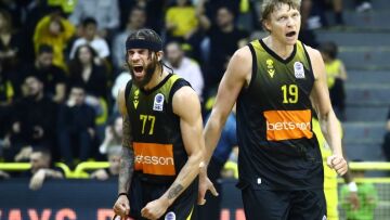 Basket League, Μαρούσι - ΑΕΚ 81-83: Πήρε το θρίλερ και ανάσανε - Βίντεο 
