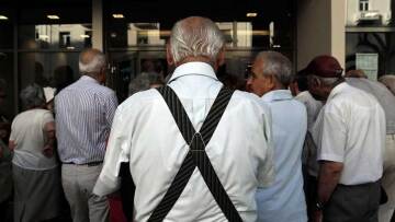 Πώς η κατάργηση της προσωπικής διαφοράς θα δώσει αυξήσεις στους συνταξιούχους - Δείτε παραδείγματα με ποσά