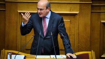 Χατζηδάκης: Μπαίνουν κανόνες και φόρος στα κρυπτονομίσματα το 2025