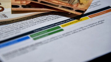 Δυναμικά τιμολόγια ρεύματος: Μεγάλες αποκλίσεις έως 30 λεπτά ανά κιλοβατώρα στα «πορτοκαλί»
