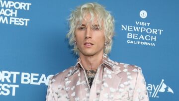 Μασίν Γκαν Κέλι: Αρνείται ότι έχει απατήσει τη Μέγκαν Φοξ