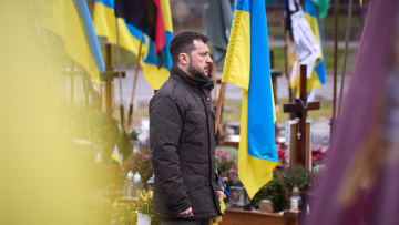 Με την πλάτη στον τοίχο ο Ζελένσκι εν όψει προεδρίας Τραμπ, ψάχνει -αλλά δεν βρίσκει- ευρωπαϊκή βοήθεια