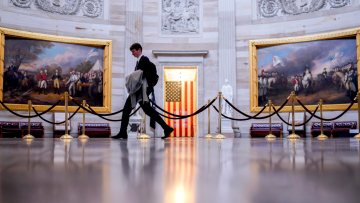 Shutdown: Πώς έφτασαν οι ΗΠΑ ένα βήμα πριν τη δημοσιονομική παράλυση - Ο ρόλος του Μασκ