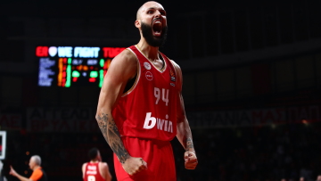 Εβάν Φουρνιέ: Αποθέωσε την φέτα και ο κόσμος του στέλνει σακούλες με το ελληνικό τυρί - Φωτογραφία