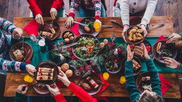 Ακριβότερο έως και 7% φέτος το χριστουγεννιάτικο τραπέζι, οι τιμές για γαλοπούλα και κουραμπιέ