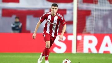 Ευχάριστα νέα για τον Πιρόλα: Έγινε για πρώτη φορά πατέρας ο στόπερ του Ολυμπιακού 