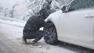 Υποχρεωτικές οι αντιολισθητικές αλυσίδες στο οδικό δίκτυο Χαλκιδικής, Ημαθίας, Πέλλας και ορεινής Πιερίας