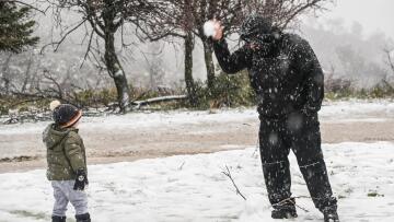Έρχονται δύο ψυχρά μέτωπα εξπρές, χιόνια ακόμη και στα βόρεια προάστια προβλέπει ο Μαρουσάκης