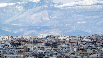 Με κατά τόπους χιονοπτώσεις πέρασε η κύρια φάση της κακοκαιρίας - Άνοδος της θερμοκρασίας τις επόμενες ημέρες, η πρόγνωση για την Πρωτοχρονιά